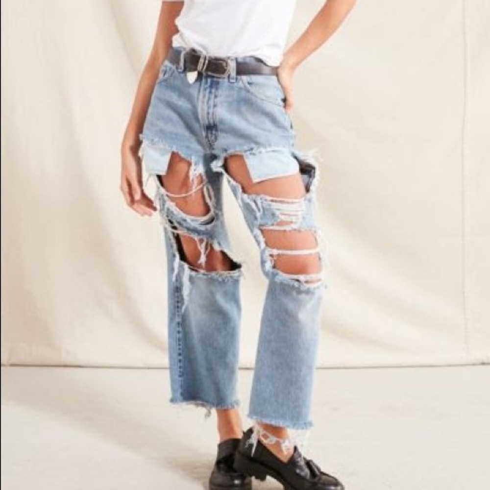 Urban Outfitters Renewal Destroyed Levi’s